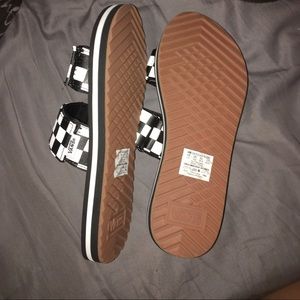 sandles vans
